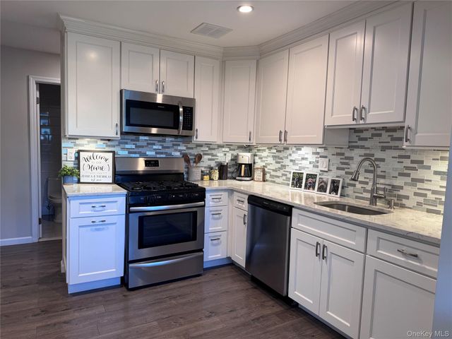 206 Country Club Lane, Pomona, NY 10970