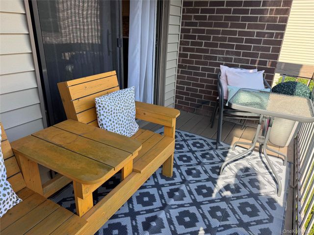 206 Country Club Lane, Pomona, NY 10970