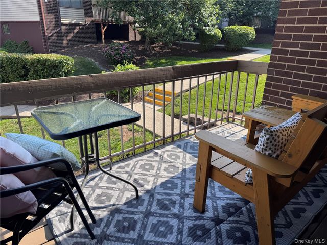206 Country Club Lane, Pomona, NY 10970