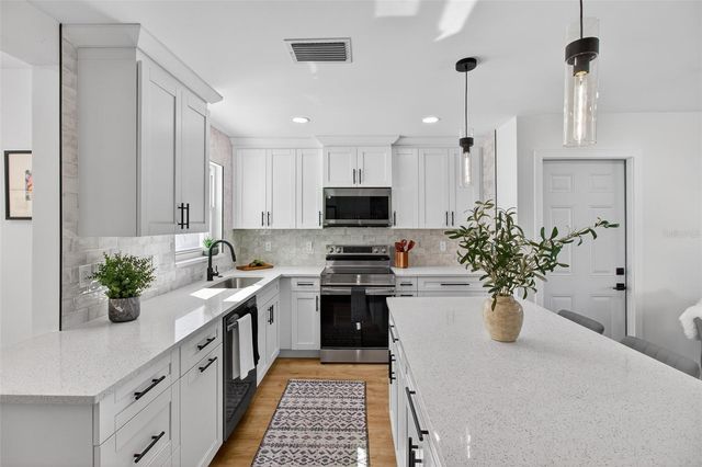 651 20TH STREET NW, Largo, FL 33770