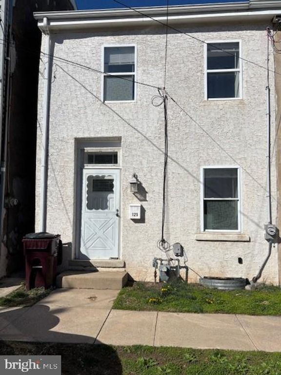 125 W 2ND ST, Bridgeport, PA 19405