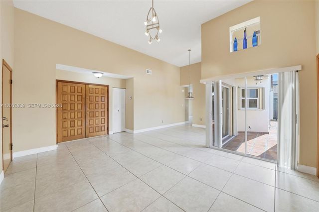 631 SW 88th Ct, Miami, FL 33174