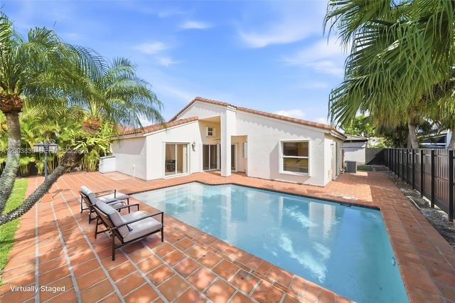 631 SW 88th Ct, Miami, FL 33174