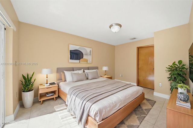 631 SW 88th Ct, Miami, FL 33174