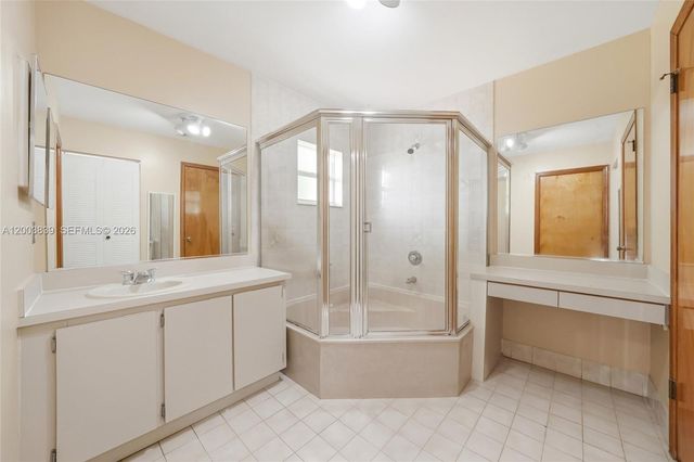 631 SW 88th Ct, Miami, FL 33174