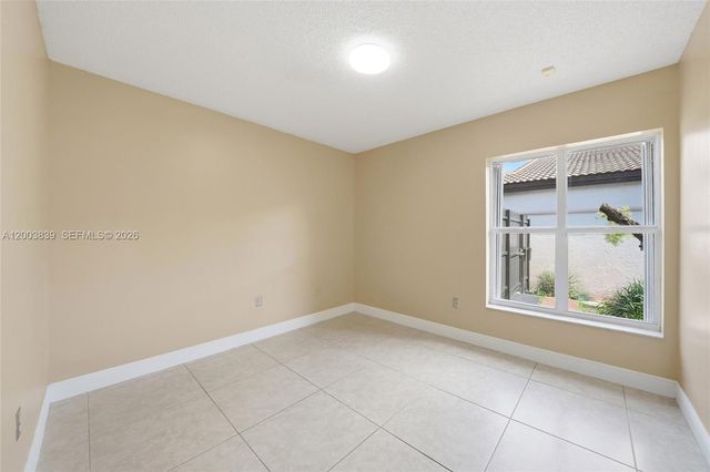 631 SW 88th Ct, Miami, FL 33174