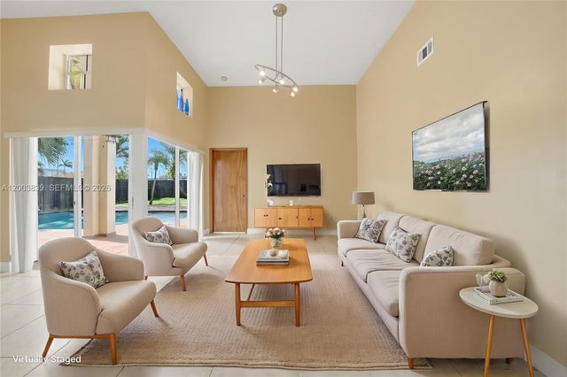 631 SW 88th Ct, Miami, FL 33174