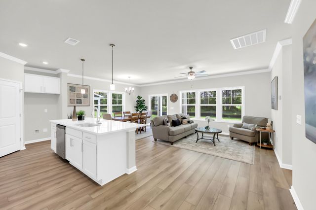 3156 Zeppelin Lane, Sumter, SC 29154