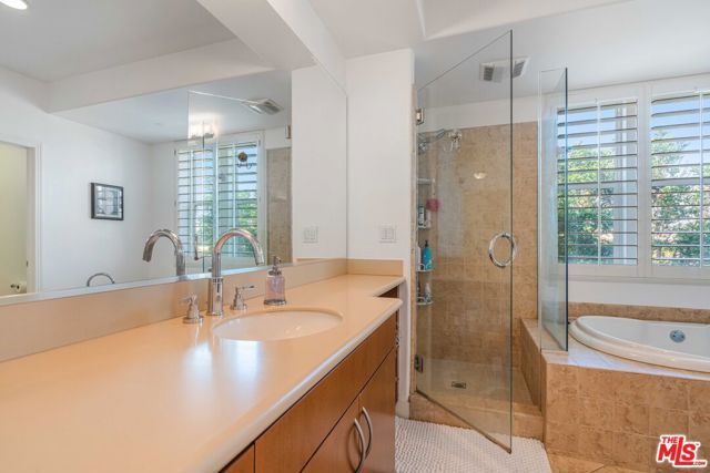 7100 Playa Vista Drive 404, Los Angeles, CA 90094