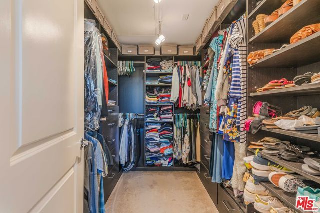 7100 Playa Vista Drive 404, Los Angeles, CA 90094