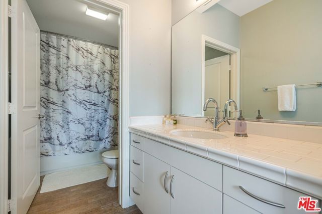 7100 Playa Vista Drive 404, Los Angeles, CA 90094