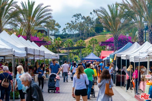 7100 Playa Vista Drive 404, Los Angeles, CA 90094