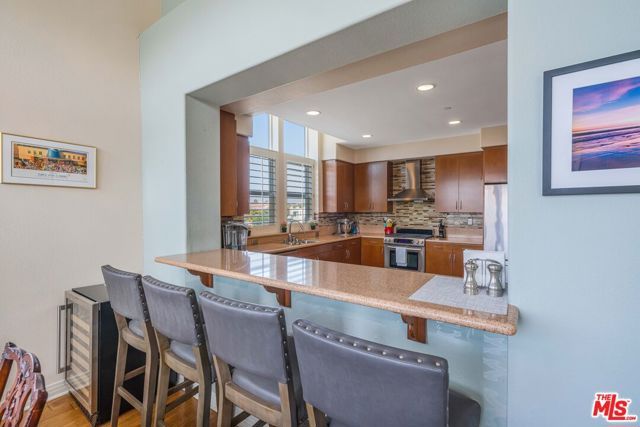 7100 Playa Vista Drive 404, Los Angeles, CA 90094