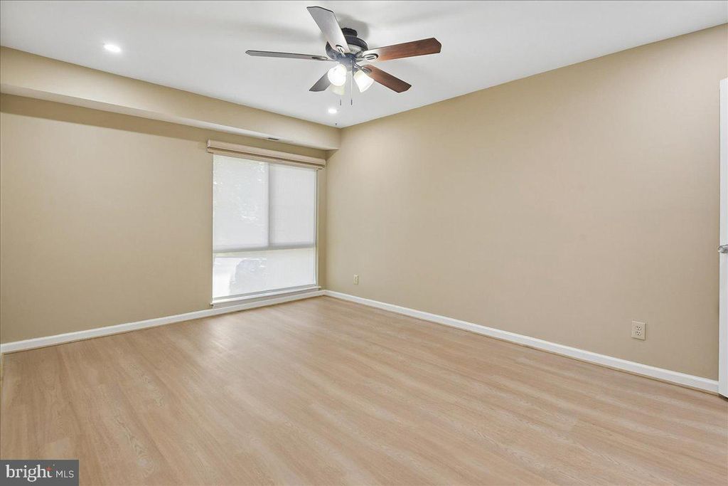 Image 16 of property listing at 6005 MAJORS LN #5 O29, Columbia, MD 21045