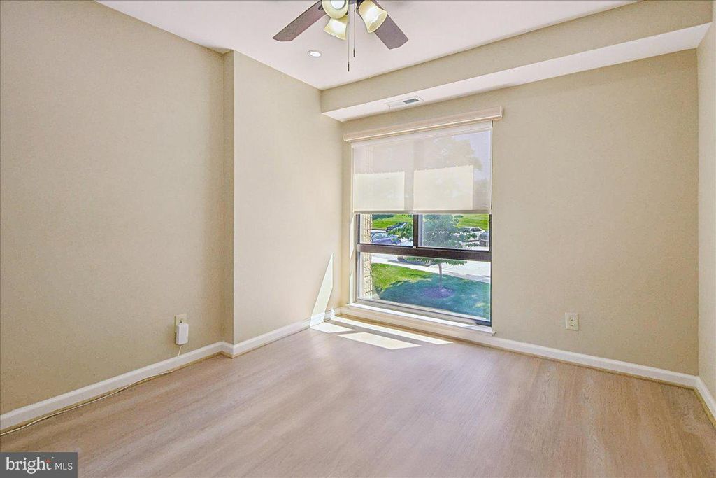 Image 24 of property listing at 6005 MAJORS LN #5 O29, Columbia, MD 21045