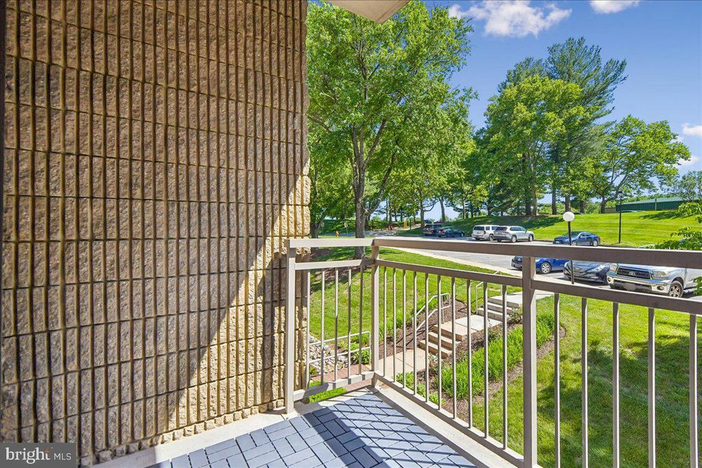 Image 30 of property listing at 6005 MAJORS LN #5 O29, Columbia, MD 21045