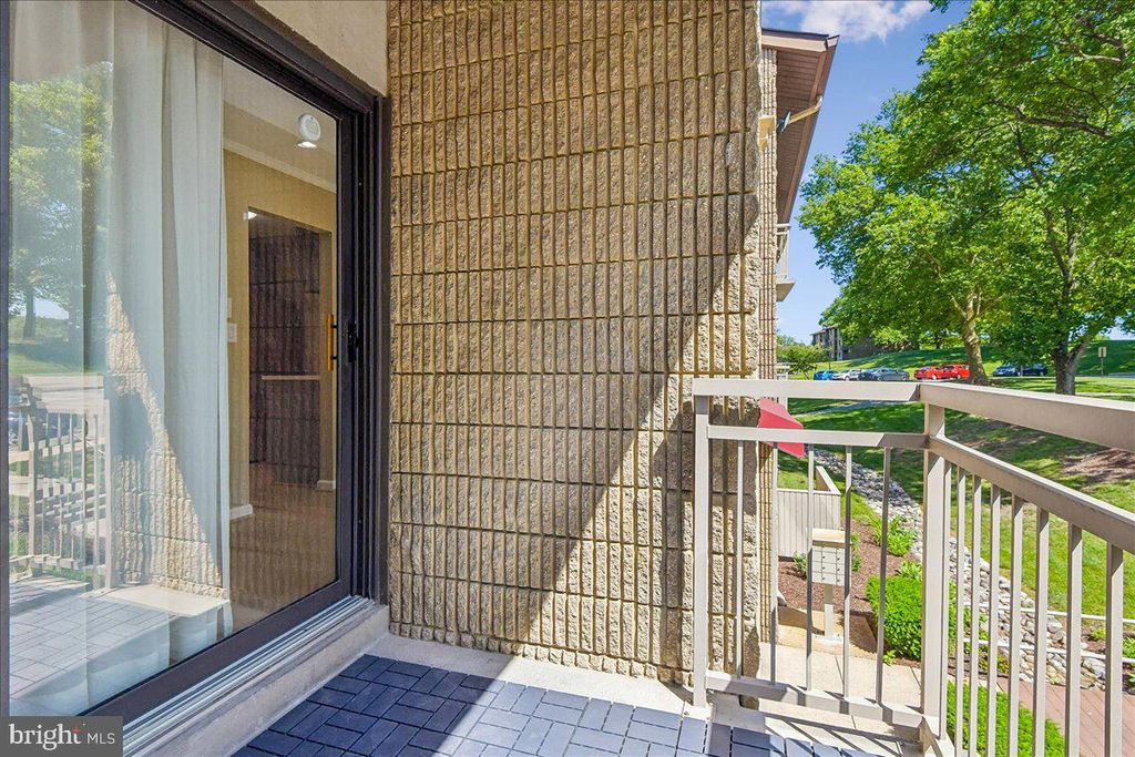 Image 31 of property listing at 6005 MAJORS LN #5 O29, Columbia, MD 21045