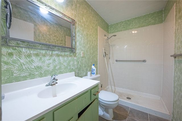 9905 Shawnee Trail, Centerville, OH 45458