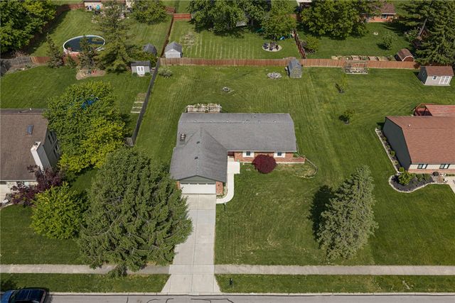 9905 Shawnee Trail, Centerville, OH 45458