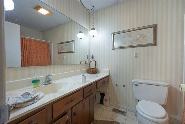 9905 Shawnee Trail, Centerville, OH 45458