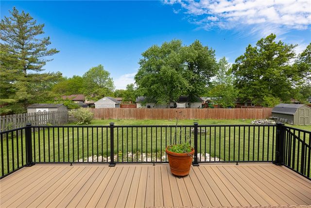 9905 Shawnee Trail, Centerville, OH 45458