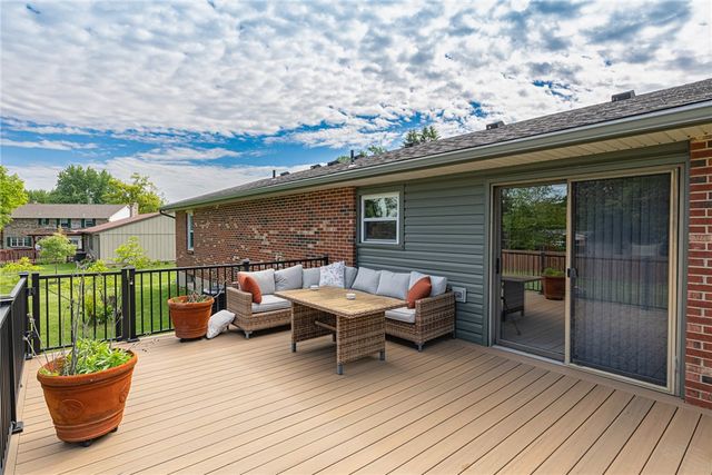 9905 Shawnee Trail, Centerville, OH 45458