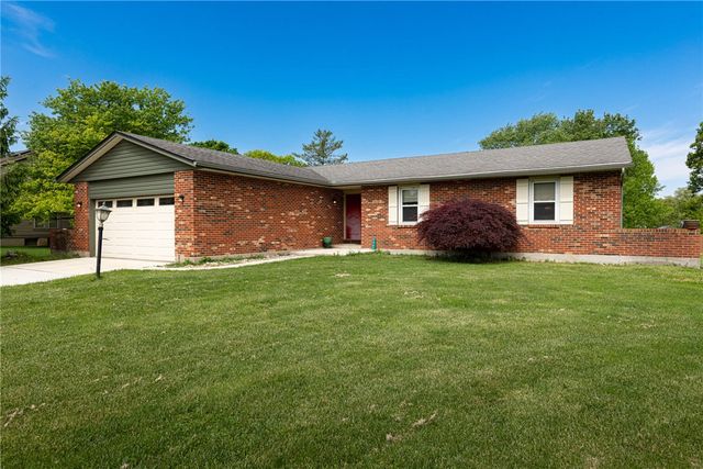 9905 Shawnee Trail, Centerville, OH 45458