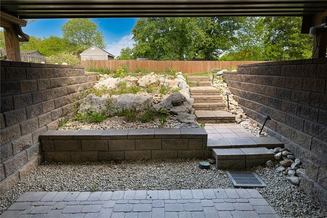 9905 Shawnee Trail, Centerville, OH 45458