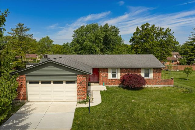 9905 Shawnee Trail, Centerville, OH 45458