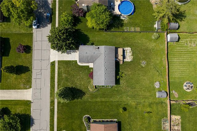 9905 Shawnee Trail, Centerville, OH 45458