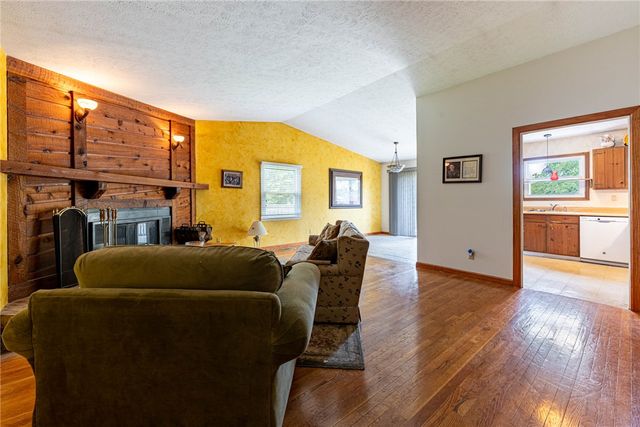 9905 Shawnee Trail, Centerville, OH 45458