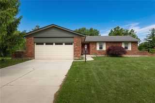 9905 Shawnee Trail, Centerville, OH 45458