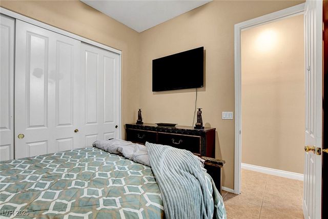 563 Moon Chase Street, Las Vegas, NV 89110