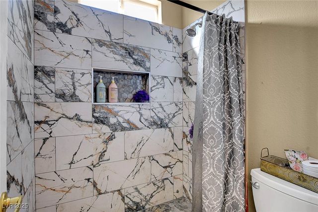 563 Moon Chase Street, Las Vegas, NV 89110