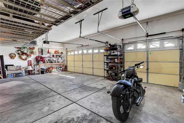 563 Moon Chase Street, Las Vegas, NV 89110