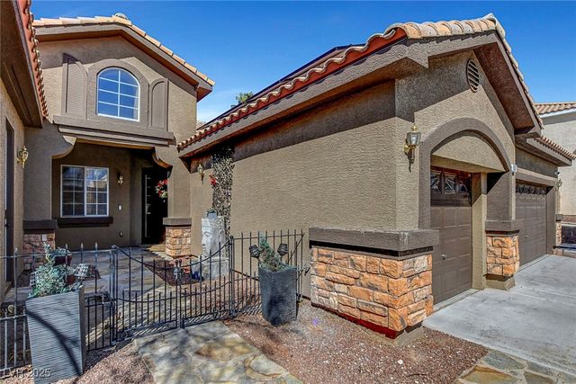 563 Moon Chase Street, Las Vegas, NV 89110
