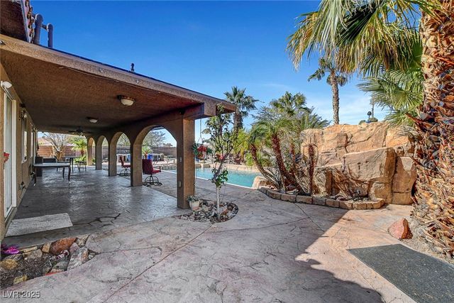 563 Moon Chase Street, Las Vegas, NV 89110