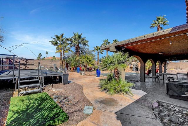 563 Moon Chase Street, Las Vegas, NV 89110