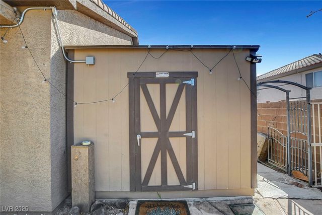 563 Moon Chase Street, Las Vegas, NV 89110