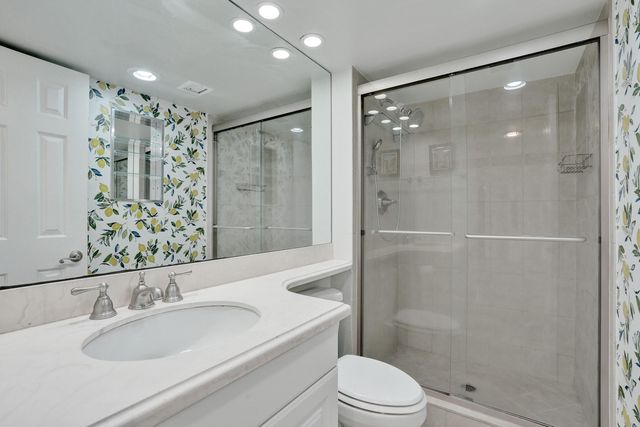 3031 N OCEAN Boulevard 805, Fort Lauderdale, FL 33308