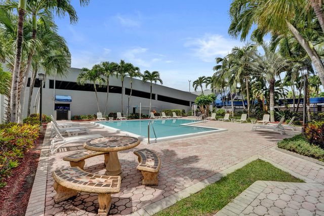 3031 N OCEAN Boulevard 805, Fort Lauderdale, FL 33308