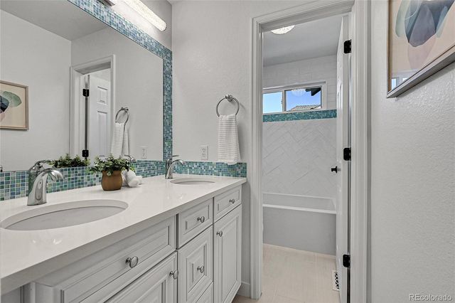 18060 E Dorado Avenue, Centennial, CO 80015