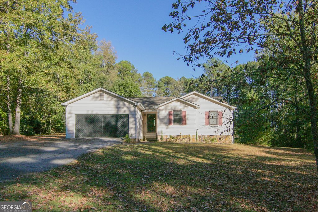 155 Creekwood Drive 15, Newnan, GA 30265