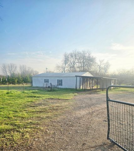 5180 Fm 1569, Farmersville, TX 75442