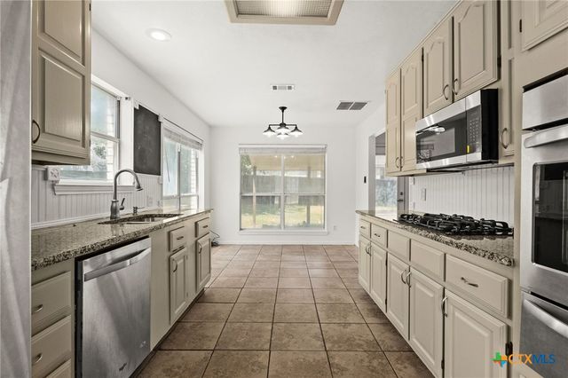 610 Paintbrush Drive, Harker Heights, TX 76548