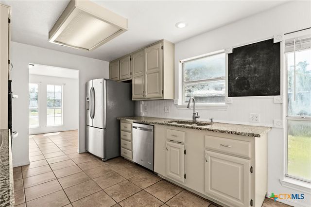 610 Paintbrush Drive, Harker Heights, TX 76548