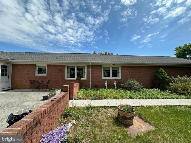 78 SIGNAL AVE, Hedgesville, WV 25427
