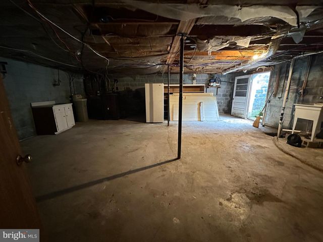 78 SIGNAL AVE, Hedgesville, WV 25427