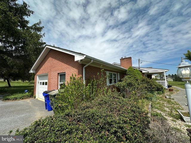 78 SIGNAL AVE, Hedgesville, WV 25427