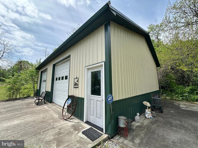 78 SIGNAL AVE, Hedgesville, WV 25427